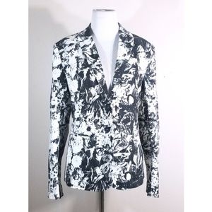 NWT Chelsea & Violet Black and White Floral Blazer